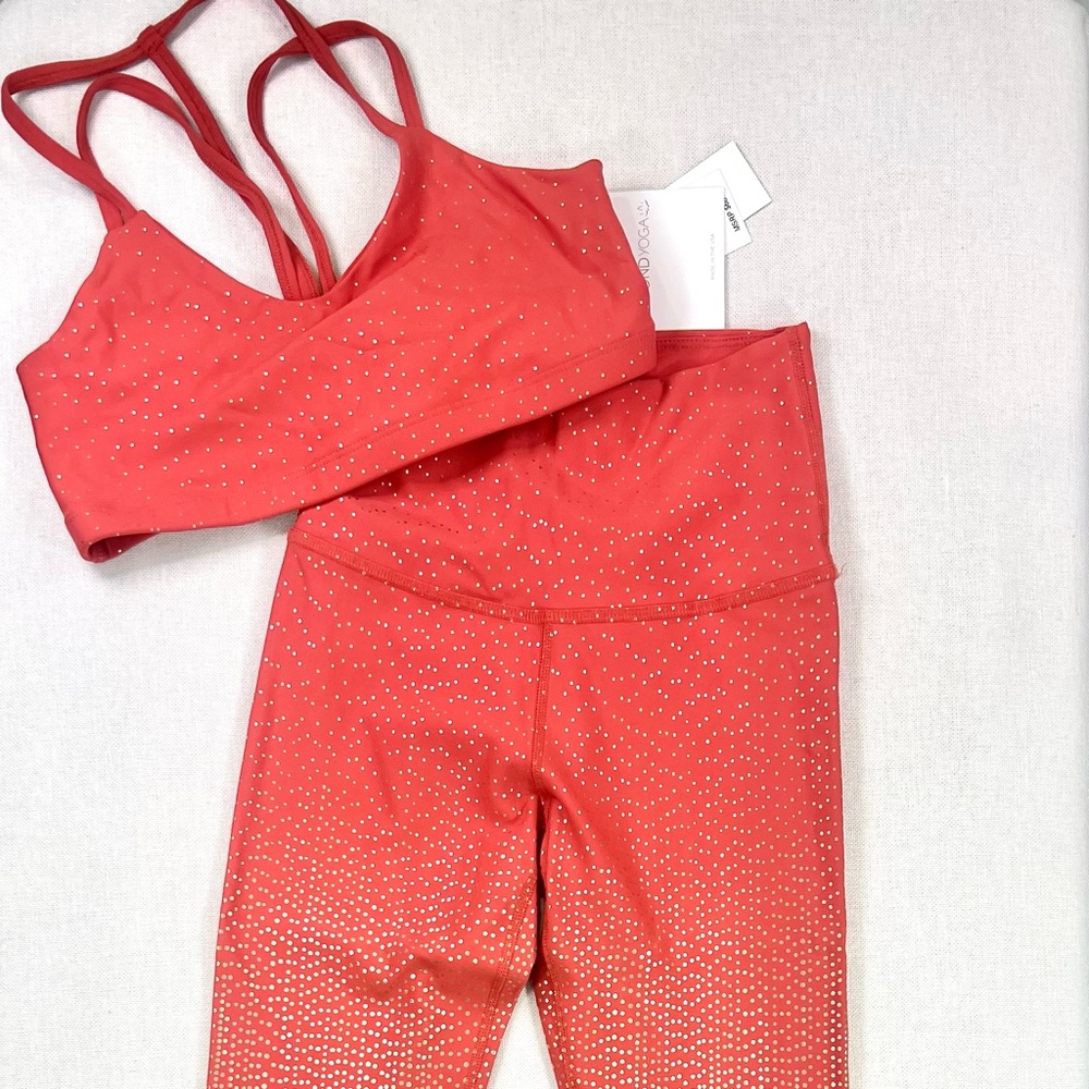NWT Beyond Yoga Drip Dot Metallic, Coral Dust & Rose Gold-MATCHING SET, Size S/M